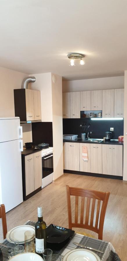 Family Holiday Apartments Breez 1 Varna Exterior foto