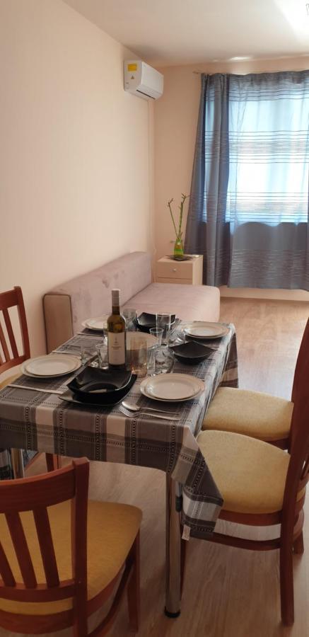 Family Holiday Apartments Breez 1 Varna Exterior foto